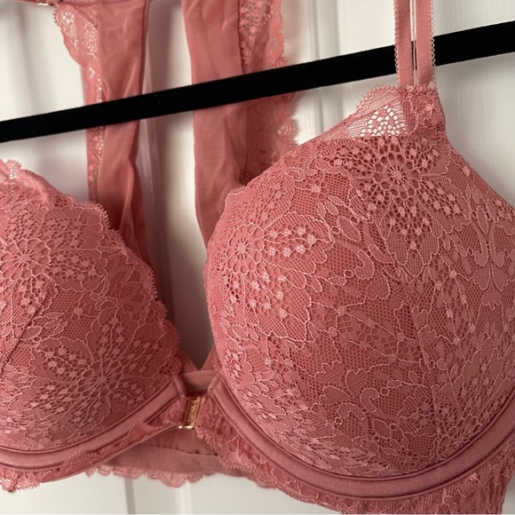 BRAND NEW VS PINK Push-up Bra - Picture 5 of 5